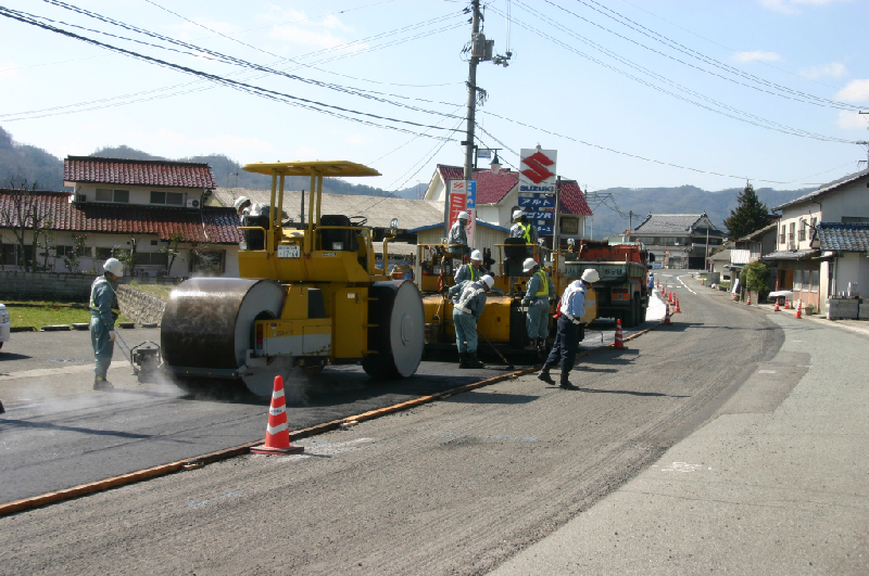 真庭市市営住宅内舗装新設工事