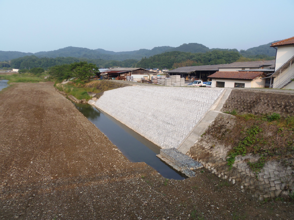 岡山県公共 道路工事